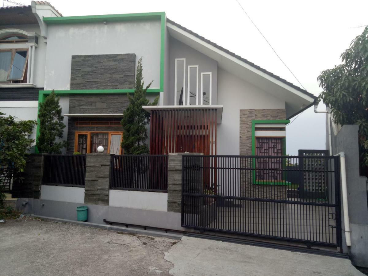 Homestay Syariah Cileunyi, Bandung Timur المظهر الخارجي الصورة